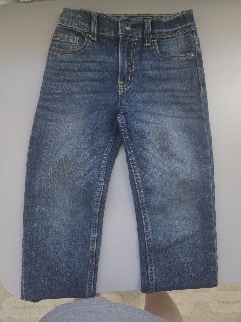 OshKosh B'gosh Medium Blue Kids Straight-Leg Jeans Never Worn
